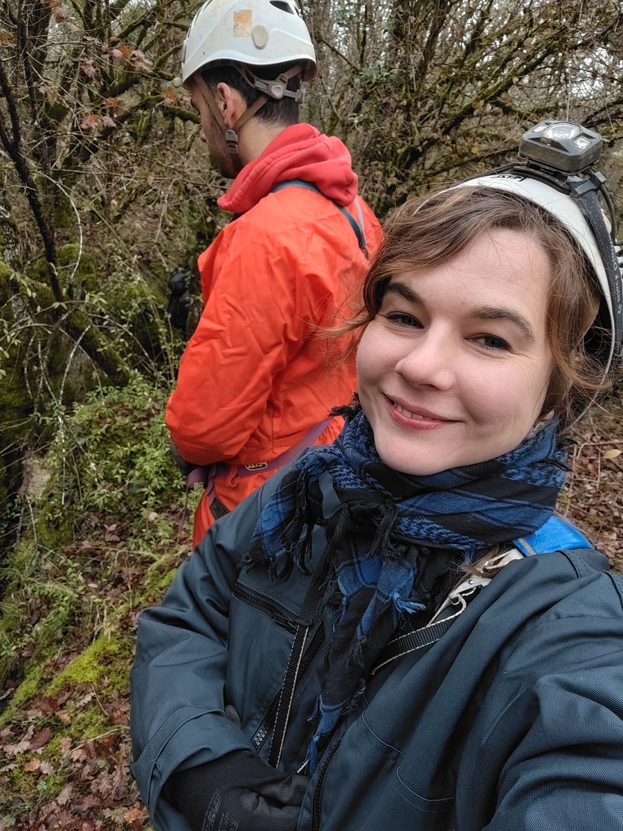 RobinNinon1's tweet image. Down to the Eocene-Oligocene Quercy karst with colleagues from @isemevol and @GET_Toulouse for our Meduse-P project 🦇 @CNRS @CaussesDuQuercy #fossils  #phosphate #bats #speleology