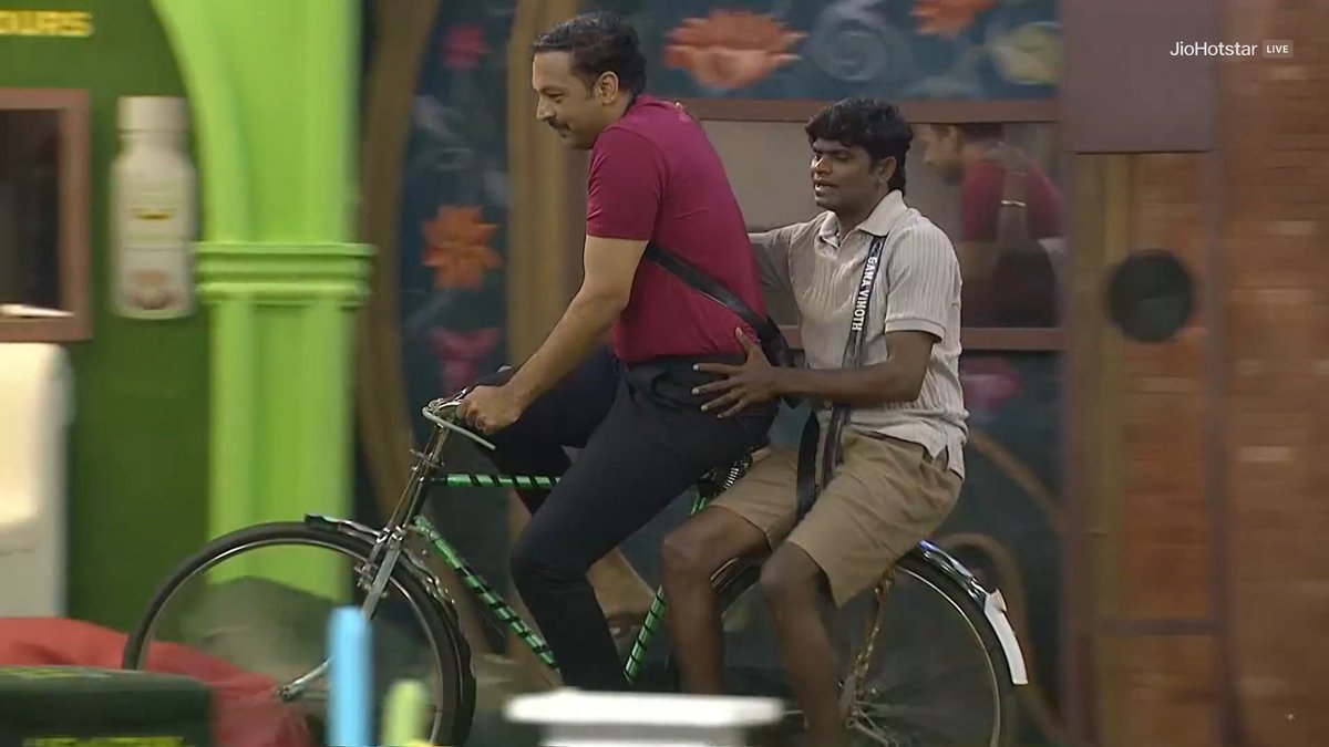 Sruthe12's tweet image. Recreated ✨✨✨🤌🤌

#BiggBossTamil9