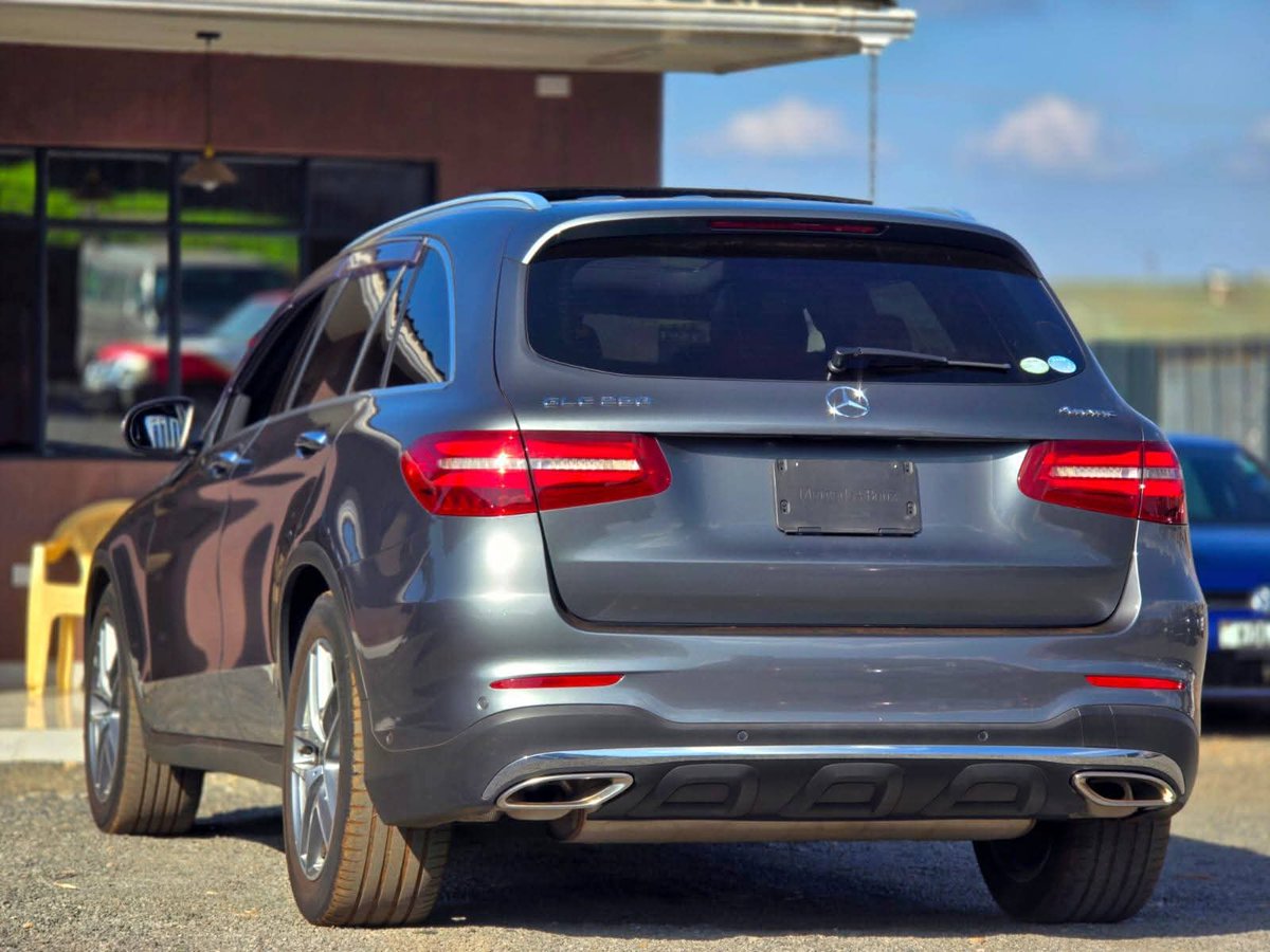 lanefastdeals's tweet photo. 2018 Mercedes Benz GLC250 4MATIC AMG-LINE.
2000cc Turbocharged Petrol engine.
9 speed automatic transmission.
Kes 6,399,999/=
Call/WhatsApp
โ๏ธ0700744940
Atandi Muturi Iscariot MP Mbeere North #TheRutoChapter Malava Constituency #16DaysOfActivism https://t.co/EgaJJk7J5T