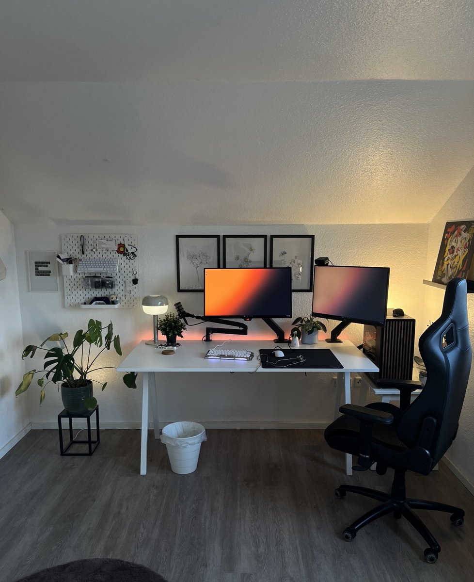 marvisions1's tweet image. cozy space