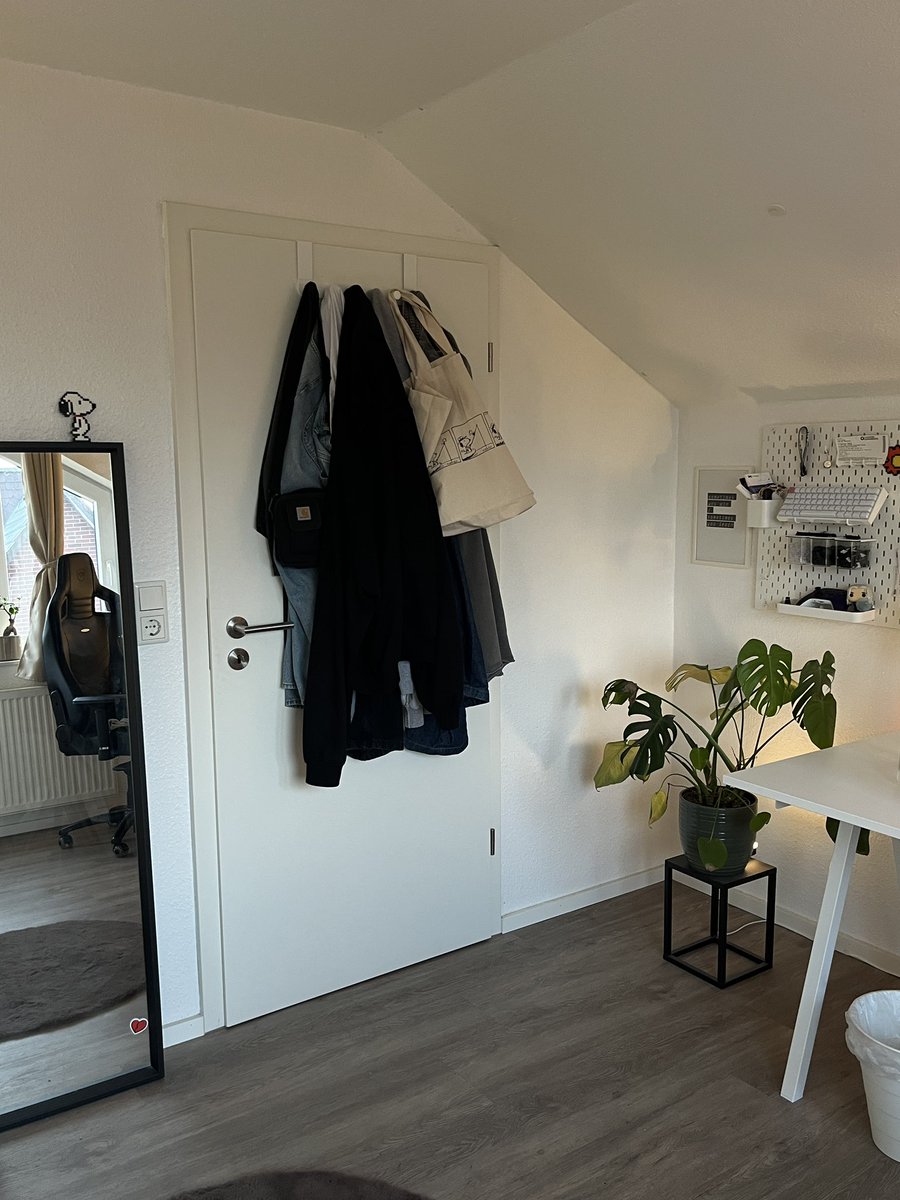 marvisions1's tweet image. cozy space