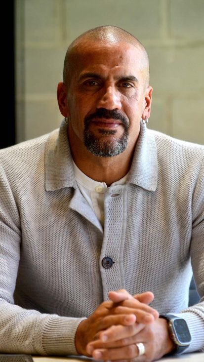 Brujerias70's tweet image. Quedó demostrado que el ÚNICO club en ARGENTINA que es de sus SOCIOS es ESTUDIANTES DE LA PLATA, una dirigencia que pelea por su club y por el fútbol argentino, los 60.000 socios nos sentimos representados por Juan Sebastián Veron y su gestión.