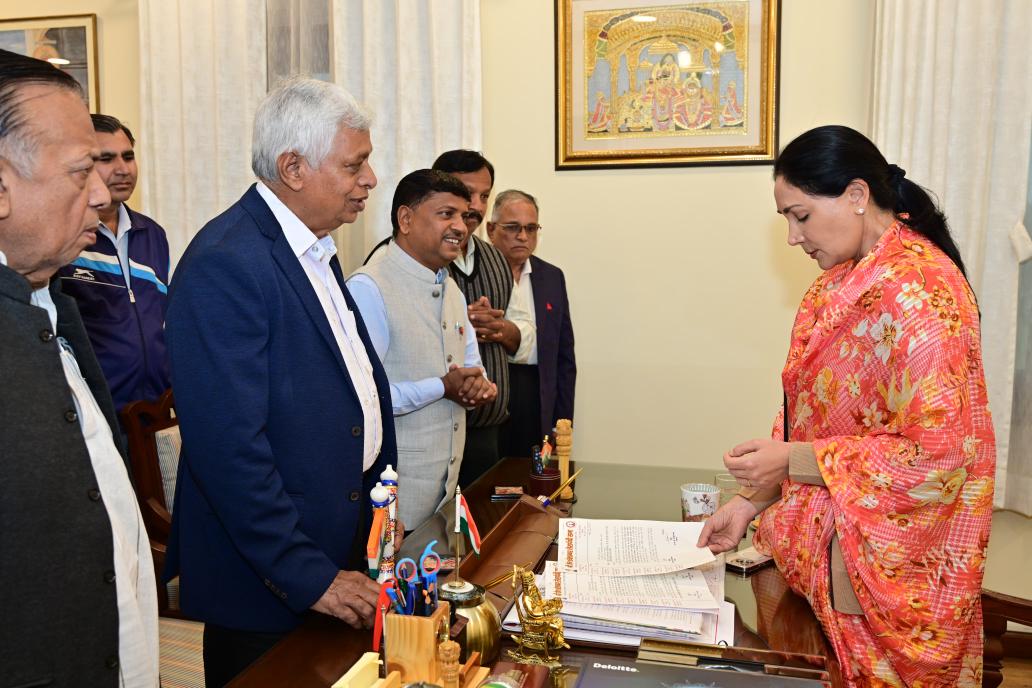 GSBothra's tweet photo. Had privilege of meeting  Hon’ble Deputy CM @KumariDiya. During meeting, We requested her to immediately restart the long-pending construction work of C.C. block Main Rd in Borawar. She reviewed the matter positively &amp; directed the concerned departments to take prompt action. https://t.co/xOLsMqa7eV