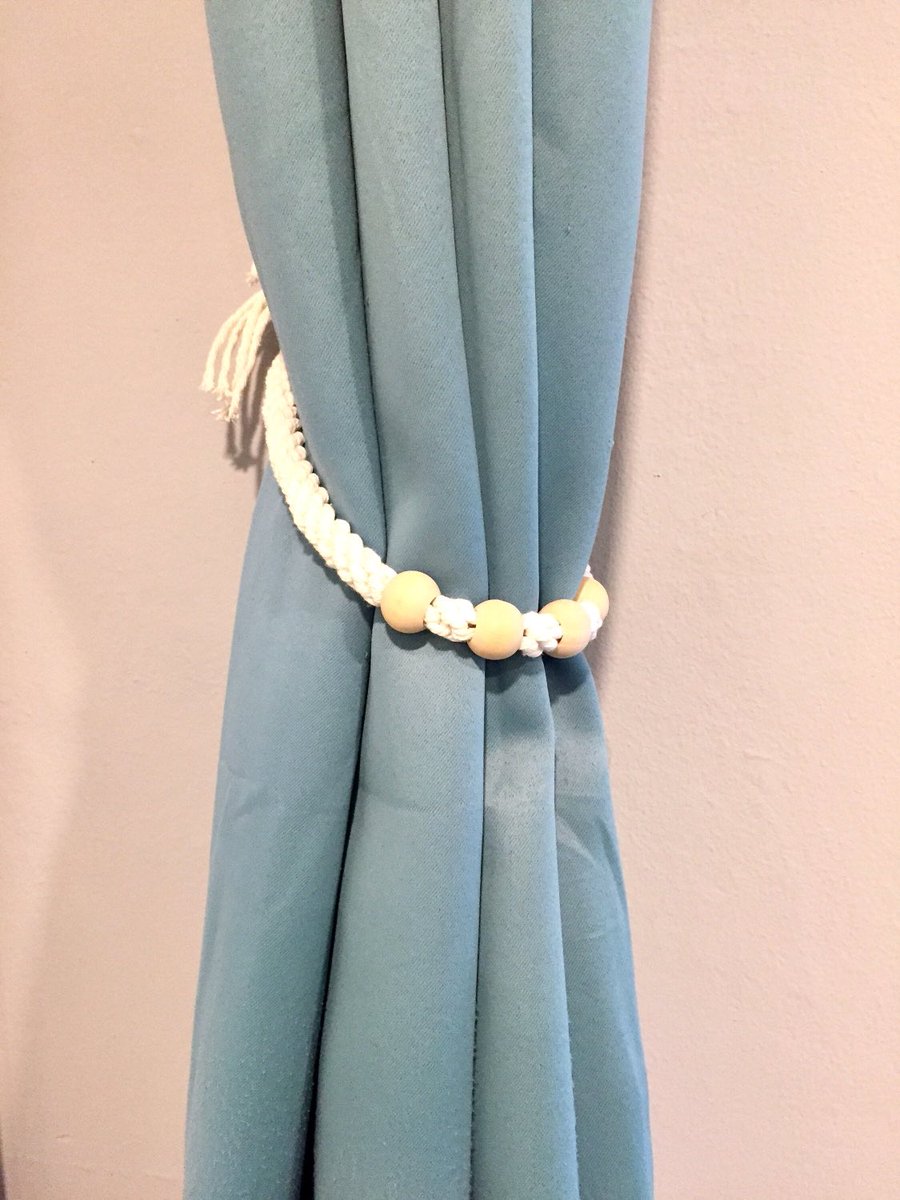 lindas_craft's tweet image. Excited to share this #macrame #feather #wooden #bead #nursery #curtain #window #tieback #holiday #decor
lindascraftstudio.etsy.com/listing/175629…