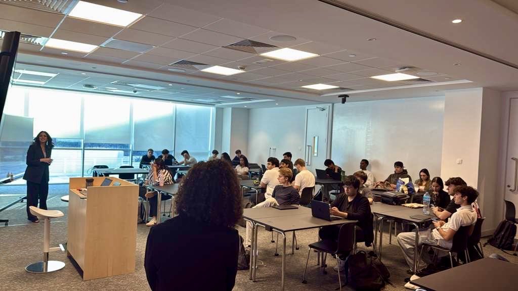 knowledge4All1's tweet image. We were at @Hult_Business today, taking students on a journey of #knowledge from concept to measurement. The session aimed at building awareness on how knowledge societies are formed &amp;amp; how students can contribute to this joint @UNDPArabStates &amp;amp; @MBRF_Knowledge initiative.