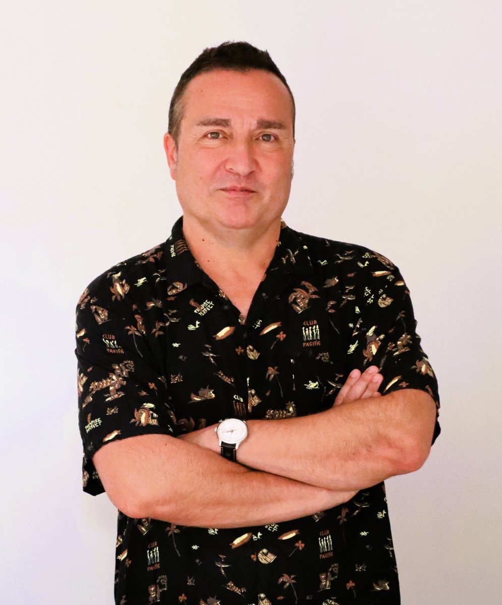 ¡𝗖𝗮𝗿𝗹𝗼𝘀 𝗠𝗮𝗿𝘇𝗮𝗹, nuevo director de la colección de poesía de Editorial Milenio!

El poeta valenciano obtuvo el Premio Nacional de Poesía en 2022 y es uno de los poetas españoles más destacados, reconocido dentro y fuera del país

+INFO 👉edmilenio.com/esp/blog/carlo…