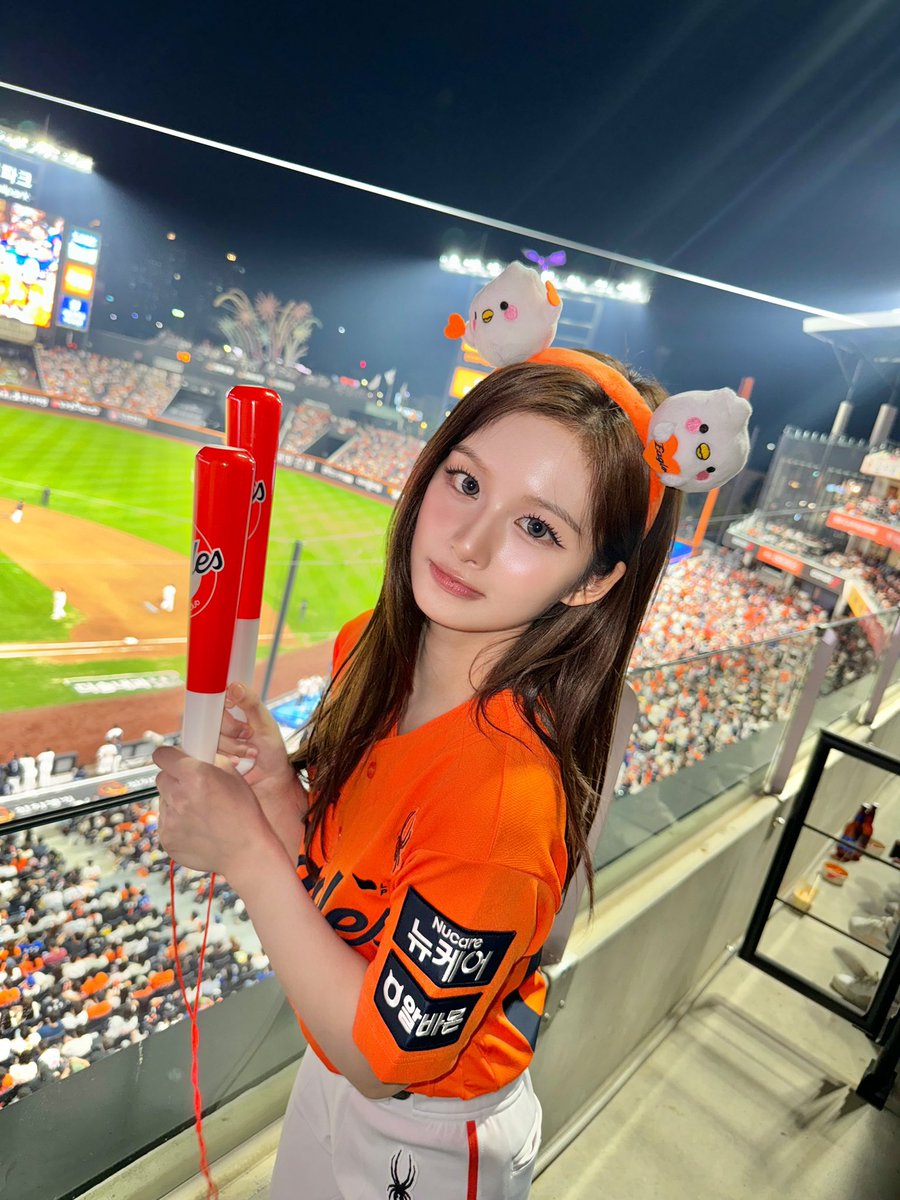 There’s nothing quite like the electric atmosphere of a night game! The stadium lights, the roar of the crowd, the smell of snacks—it's pure magic, especially when you're decked out in your team's colors!