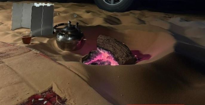 ضبط مواطن مخالف لإشعاله النار في غير الأماكن المخصصة لها في محمية الملك عبدالعزيز الملكية ، وفرض غرامة بقيمة 3 آلاف ريال .

(قوات الأمن البيئي)