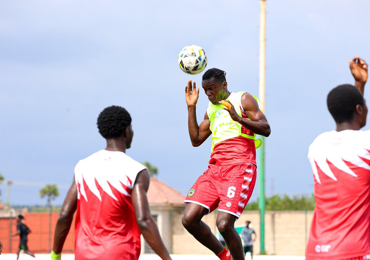 AsanteKotoko_SC's tweet photo. Warming up for the afternoon’s assignment.

#BasakeKotoko https://t.co/ttyOSBWqyD