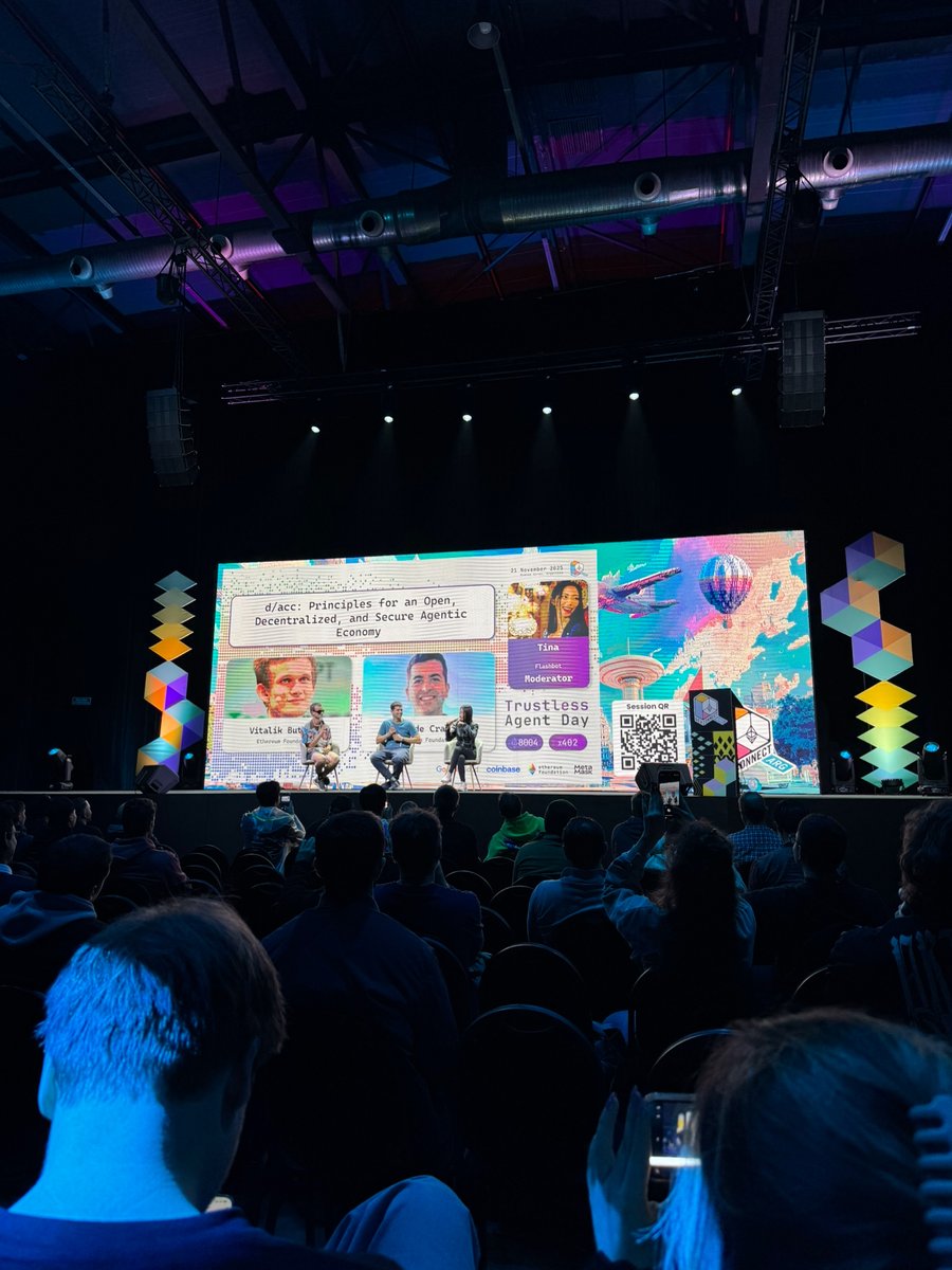 AnettRolikova's tweet image. The @EFDevcon in Buenos Aires has been so far my fav Devcon-nect event! And I&apos;ve been to almost all of them since 2019! 
It is clear that EF and the ecosystem is focusing most of it&apos;s efforts on bringing ethereum to the masses, crypto adoption is happening in real time and…