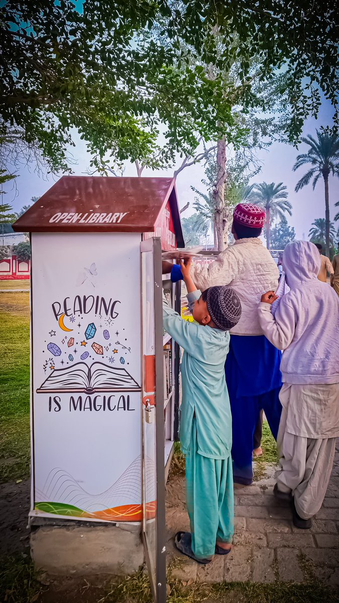 MaryamNSharif's tweet image. Small public libraries are being set up in community spaces across Punjab so that both children and adults can read, enjoy, and learn at the same time.