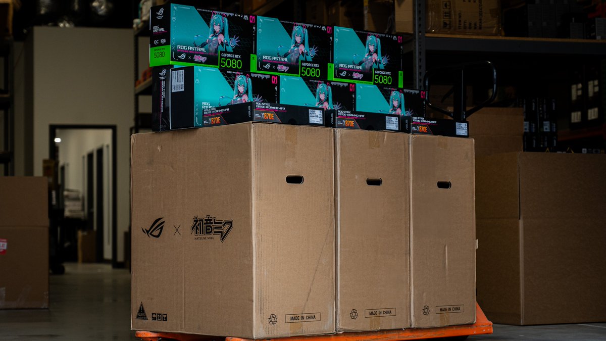 PowerGPU's tweet image. Today at 12:30 PM EST, we’re building TWO incredible PCs live!

🔹 PC #1: A full custom build we’re giving away with Danny Bartok.

🔹 PC #2: A super rare Hatsune Miku Edition ASUS PC, there are only double digit units in the entire U.S., and we have three of them!

Make sure you…