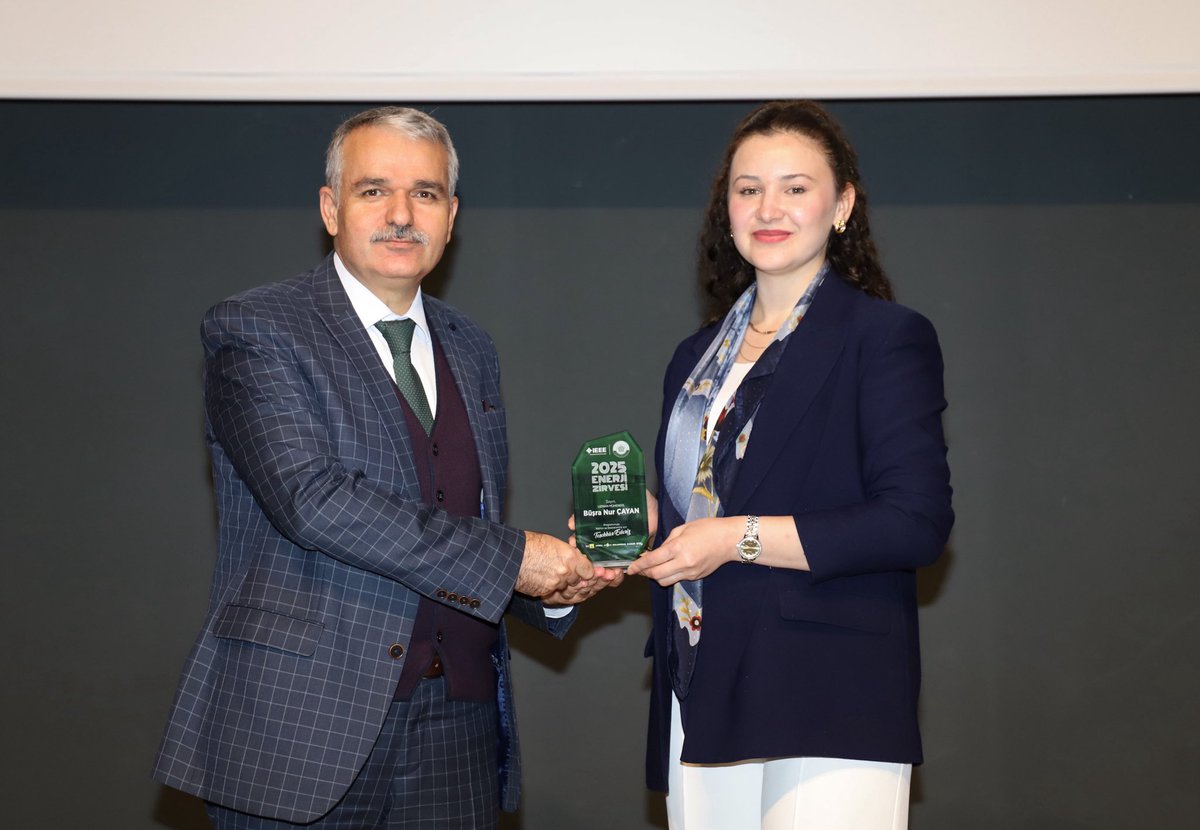 Rektör Yardımcımız Prof. <a href="/hidayet_oguz/">Prof. Dr. Hidayet Oğuz</a>, Üniversitemiz IEEE Topluluğu tarafından düzenlenen 2025 Enerji Zirvesi'ne katıldı.