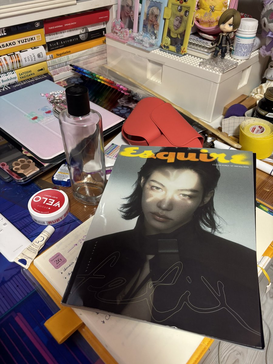 10 kisiyle toplantidayken kafama felix dergisi dustu..