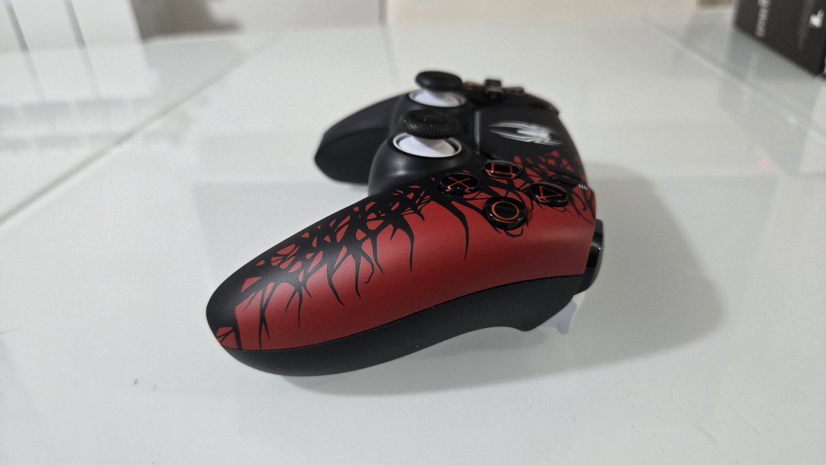 PS5 SPIDER-MAN 2 &amp; Controller [Custom by DEV-MOD]