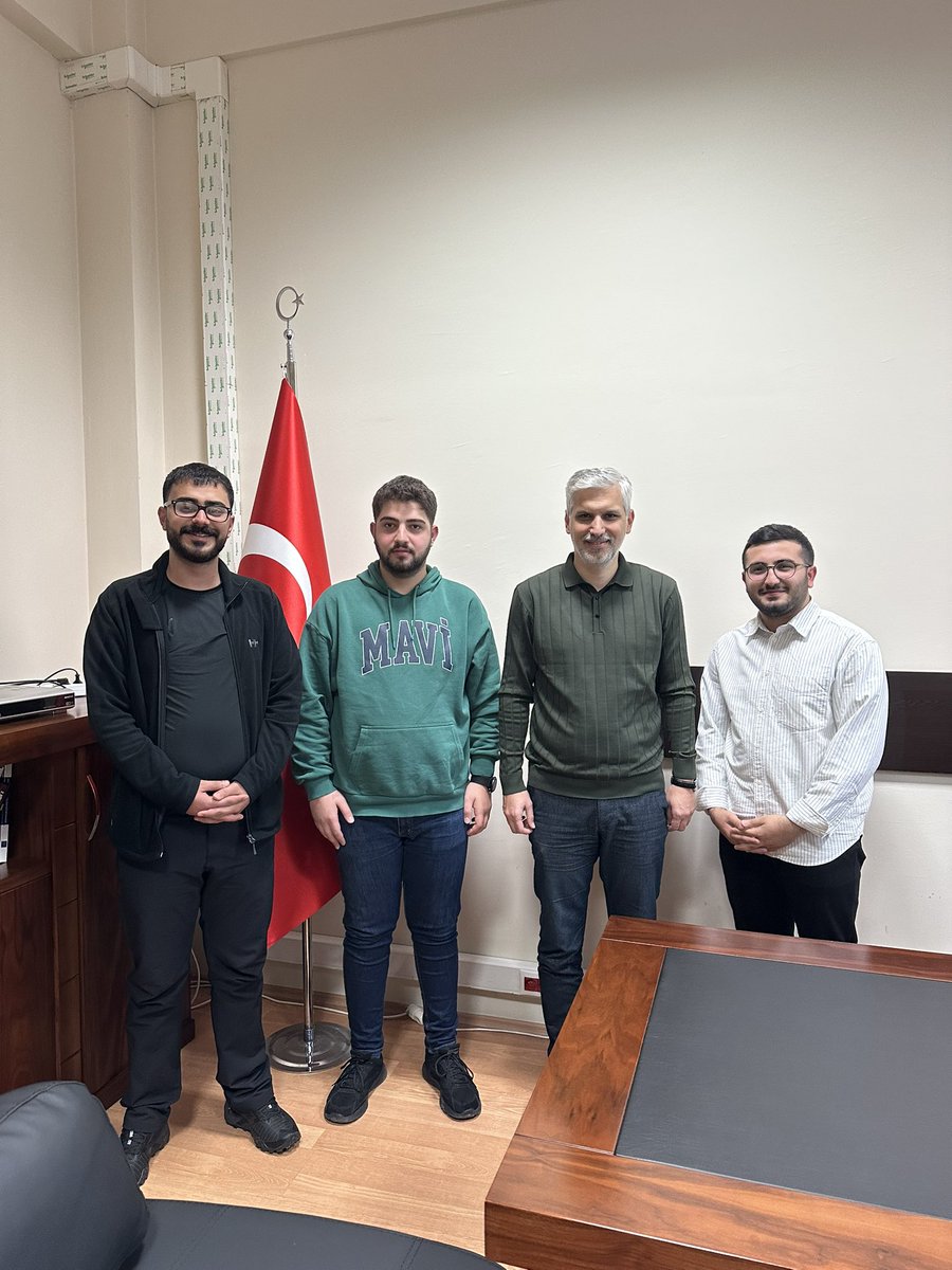 📍Bingöl Barosu

BÜ-SES Kulübü Başkanı Semih KORKUTATA ve Başkan Yardımcısı Baran YILDIRIM ile birlikte Bingöl Barosu Başkanı Av. Yusuf KETENALP’i ziyaret ettik. Samimi Sohbetleri ve Misafirperverliği İçin Kendilerine Teşekkür Ederiz.
<a href="/skorkutata34/">Semih Korkutata</a> <a href="/YusufKetenalp/">Yusuf Ketenalp</a>