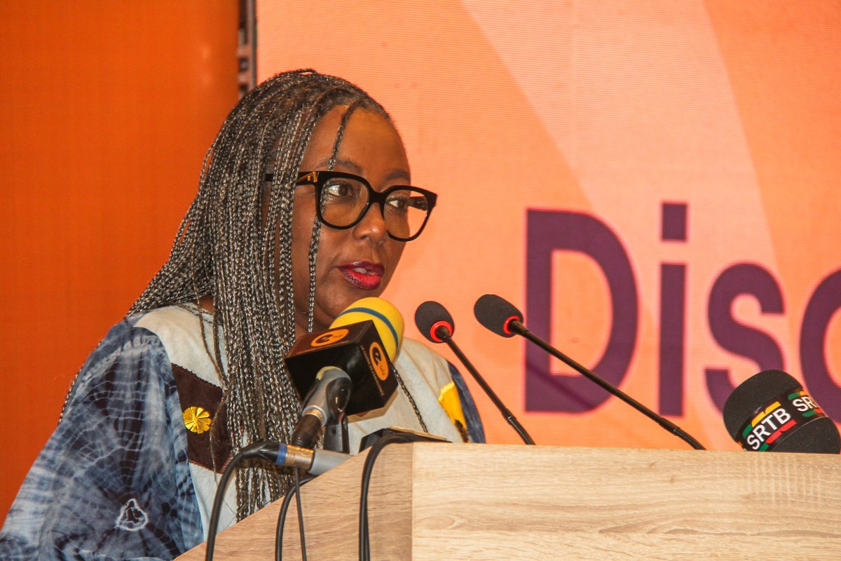 unfpa_benin's tweet photo. La campagne #16joursdactivisme contre les #VFF est lancée sous le thème:  « Tous unis pour mettre fin à la violence numérique faite aux femmes et aux filles ». 
@tiemrich, Coord. Résidente @UNBenin a.i a félicité le @gouvbenin à travers les actions de @INFBenin &amp; du @BeninSocial https://t.co/8pLdBgTpfa