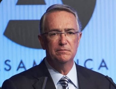 cesargutipri's tweet image. El más reciente capítulo legal de Ricardo Salinas Pliego parece regalo de día de Reyes.
La Corte del distrito sur de New York ordenó a TV Azteca desistirse de las acciones legales que tenían en México en los juzgados 9° y 38° civil con sede en CDMX, o sería considerado en…