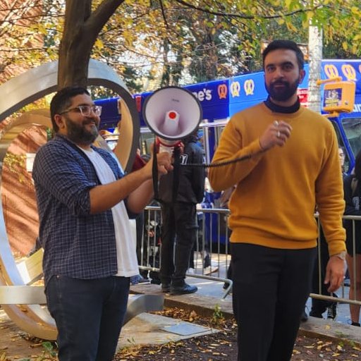 Thrilling to see so many friends on <a href="/ZohranKMamdani/">Zohran Kwame Mamdani</a>'s transition, including <a href="/nyuydsa/">NYU YDSA 🌹</a>'s Seb Leon Martinez, <a href="/UAW7902/">UAW Local 7902</a> member Cea Weaver, our tenured colleague <a href="/gpbaiocchi/">gianpaolo baiocchi</a>, <a href="/UAWRegion9A/">UAW Region 9A</a> director <a href="/mancillabrando/">Brandon Mancilla</a>, and our own Eric Goldwyn of <a href="/NYUMarron/">Marron Institute</a>. amny.com/new-york/manha…