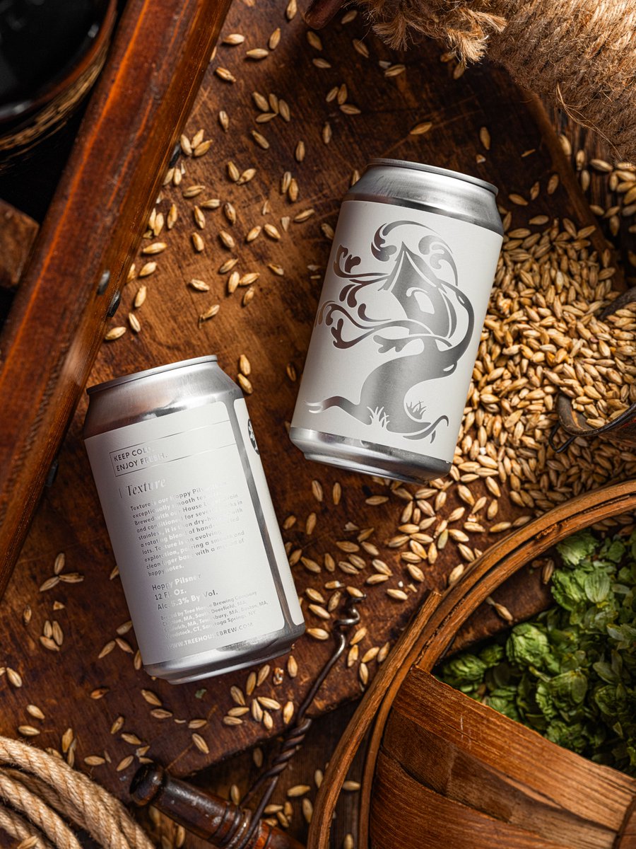 TreeHouseBrewCo's tweet image. Texture, our hoppy Lager, is back with a blend of Chinook and Mosaic in the dry hop. Chinook lands on the more piney and aggressive end of the spectrum, while mosaic floats with sweet notes of blueberry and mango.

The crisp American Lager continues to delight us with its…