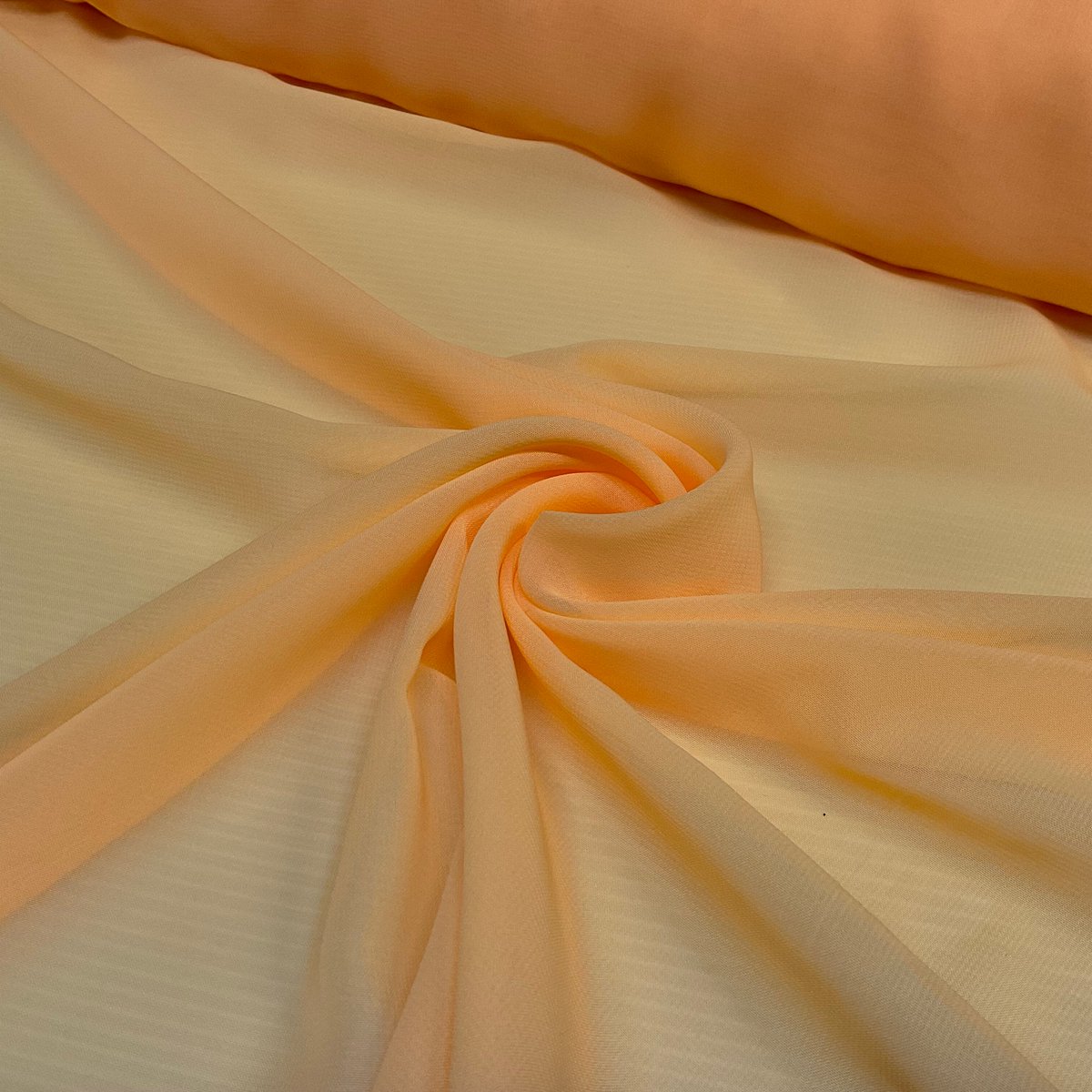 midtex's tweet image. Transform your look with our Plain Lightweight Sheer Chiffon Dress Scarf, 150cm wide for just £3.99. Perfect for any occasion! Elevate your style. #FashionEssentials #ChiffonLove

Shop Now midlandtextiles.co.uk/products/plain…