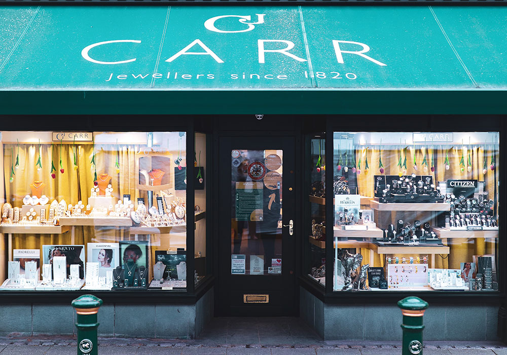 Sponsor Spotlight: Carrs Jewellers

Carrs Jewellers are based in the centre of Garstang. We take a look at what they offer.    

🔗 garstangfc.co.uk/news/sponsor-s…

#upthestang