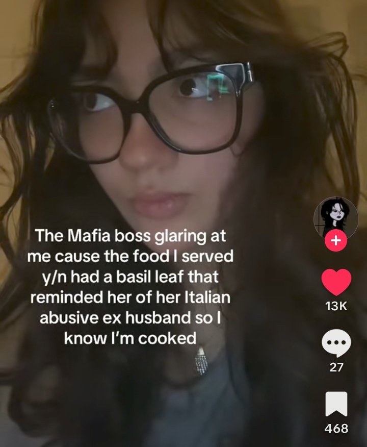 hexqueenn's tweet image. This must be the best booktok trend and the only one 😭😭