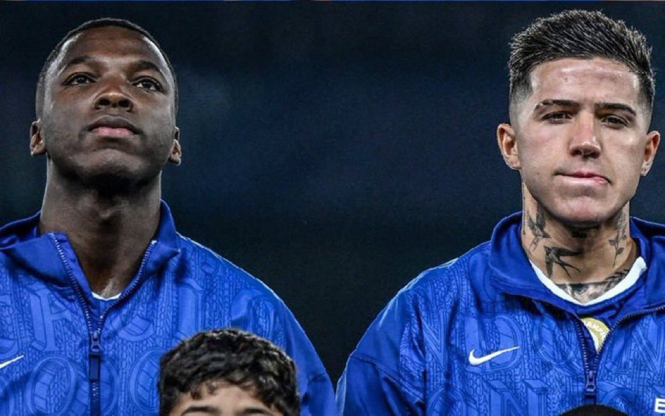 RebeccaLtd_'s tweet image. And did.