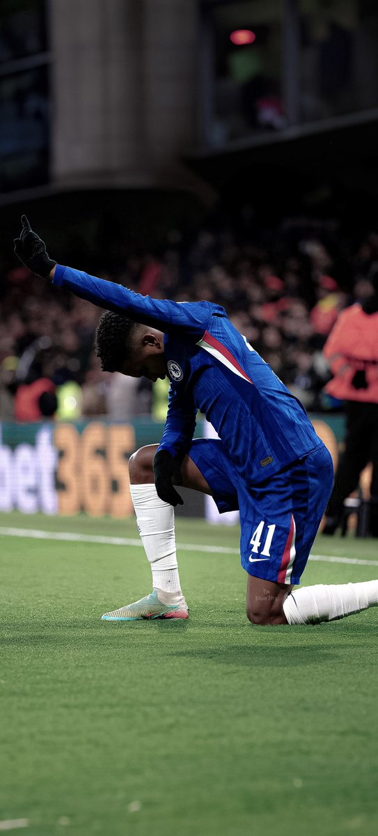 ʙᴏʀɴ ɪs ᴛʜᴇ ᴋɪɴɢ 👑 

#CFC
#UCL 
#CHEBAR