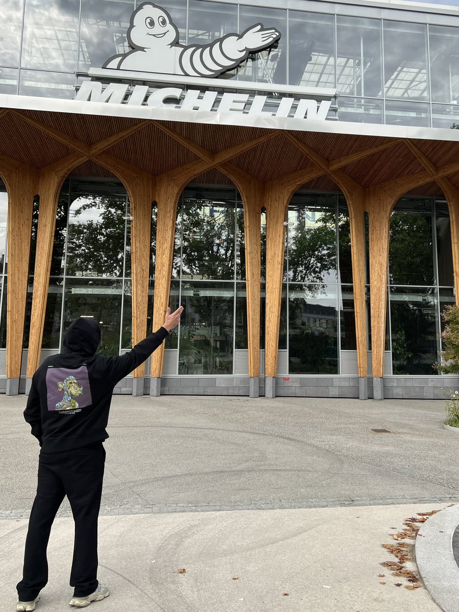 It’s been 2 years building <a href="/Michelin3XPLR/">Michelin 3xplorer Club</a>, Michelin’s first Web3 initiative.

As both a builder and a collector, I was skeptical at first as we've seen most corpo Web3 attempts failed hard.

My doubts were simple:

👉 Are they here for the right reasons?
👉 Do they understand