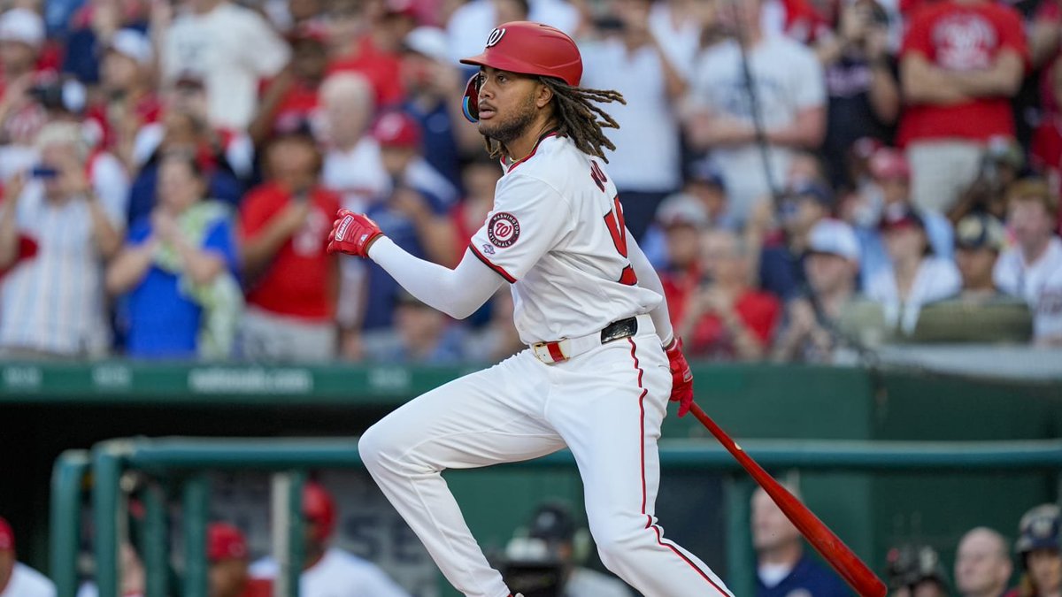 EricCrossMLB's tweet image. James Wood was slashing .294/.395/.563 with 23 HR and 12 SB in 87 games after a 5/5 game on 7/3.

But from 7/4-EOS: .210/.291/.369, 70 GP.

The peaks &amp;amp; valleys will always be there, but few can meet/exceed Wood&apos;s upside.

I&apos;d be fine taking him at his 29.8 ADP.
#FantasyBaseball