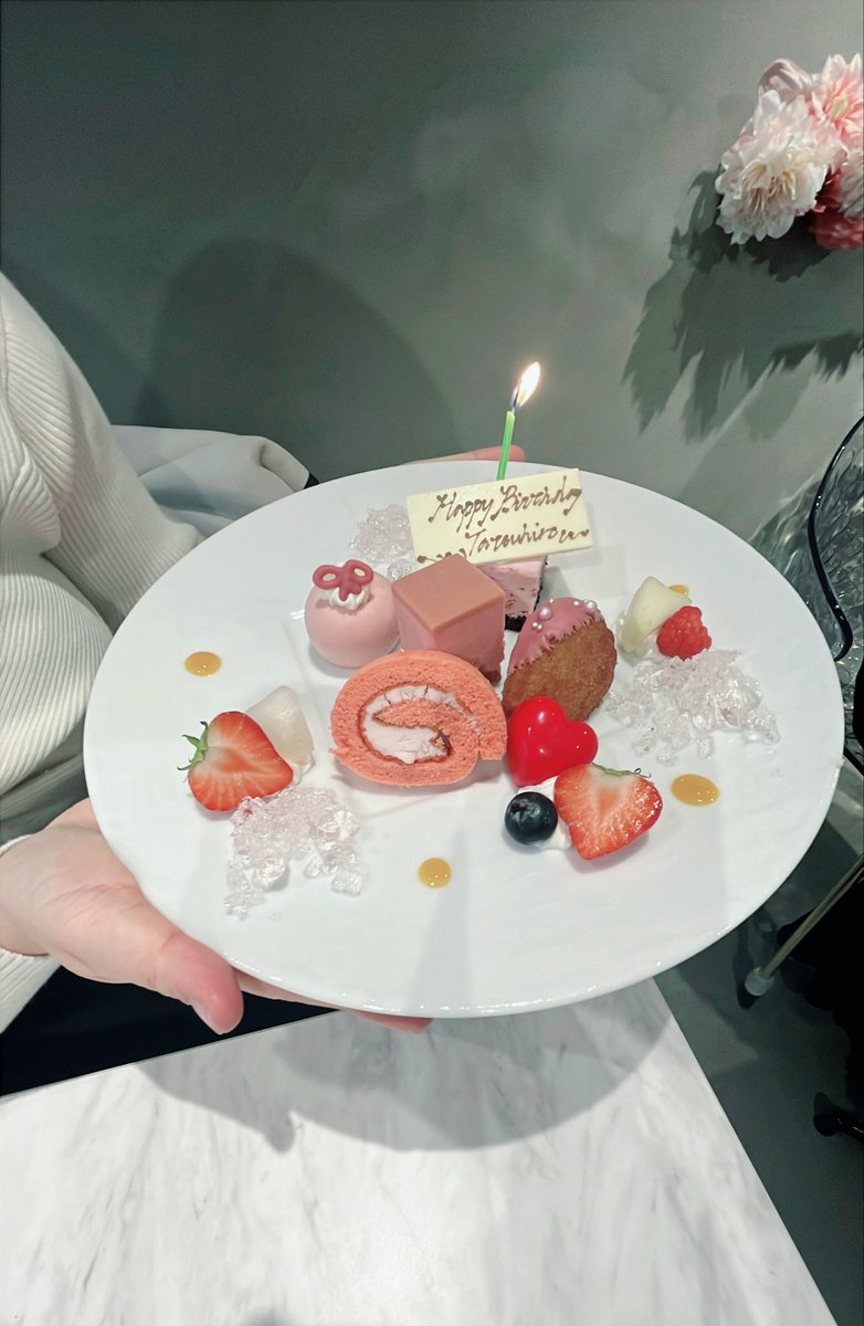 karitatsu620's tweet photo. .⋆𝜗𝜚.*𝐇𝐚𝐩𝐩𝐲 𝐁𝐢𝐫𝐭𝐡𝐝𝐚𝐲.⋆𝜗𝜚.*

たっちゃん21歳おめでとう♥️✨️本当にいつもたくさん幸せをありがとう︎；；♡たっちゃんの全てがだいすきだよ🥹
21歳も素敵な笑顔見せてね💞
これからも応援させてください💕ずっと幸せでいてね💫 #happybirthday_TATSUHIRO  #LILLEAGUE #中村竜大 https://t.co/UnvHXLoh97