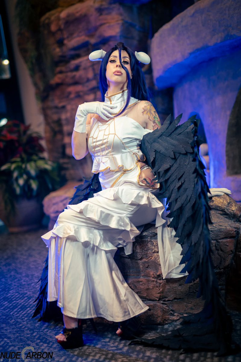 Nude Carbon Studios -AMKE C2E2 tweet media