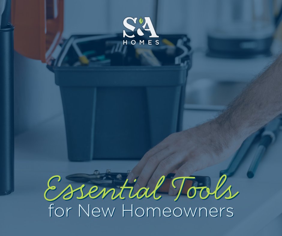 SAHomebuilder's tweet image. Just moved in? 🏡 You’ll need more than boxes. Check out our Essential Tools for New Homeowners — your complete guide to building a smart, budget-friendly toolkit for home maintenance and DIY projects → sahomebuilder.com/blog/essential…

#PANewHomes  #DIYHome #FirstTimeHomeowner