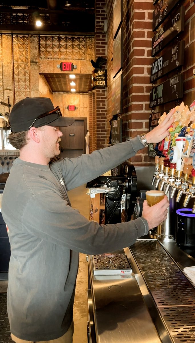 We tried pouring beer with our eyes closed and here you can see our bar manager making a perfect pour with his eyes closed!!
See you in the taproom till 10!

#brewery #discoverwisconsin #beer #hardcider