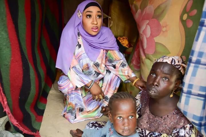 BETTA UPDATE ✍️:Amidst insecurity,farmers/herders clashes Dr <a href="/edu_betta/">Betta Edu</a> 's love for humanity crossed the line of insecurity 2 reach out to those innocent children in need. She might not be professional in politics but she evidently carries a heart of gold towards d les privileged