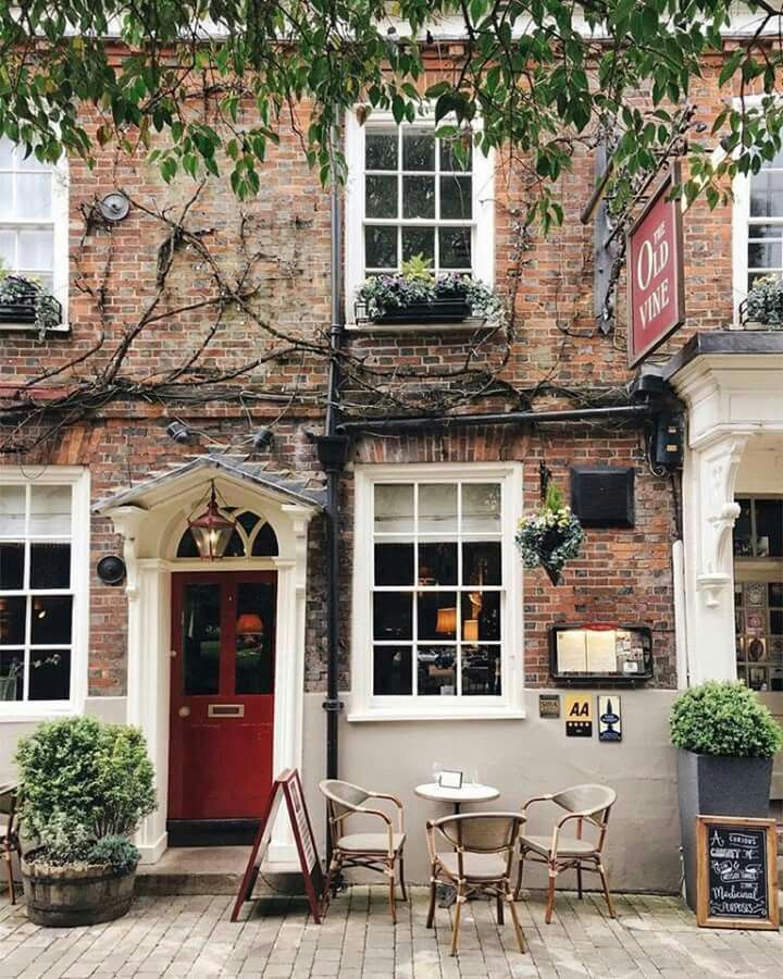 a day in winchester, england