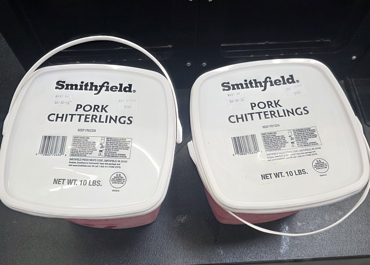 soulfoodscholar's tweet image. My oldest brother is REALLY GOOD at making #chitlins. He put me in charge of sourcing the ones that come in a pail. When he asked for an update, I realized that I had completely forgot about it. My immediate response was: "Oh, crap!" I wonder, does that count as a Freudian slip?