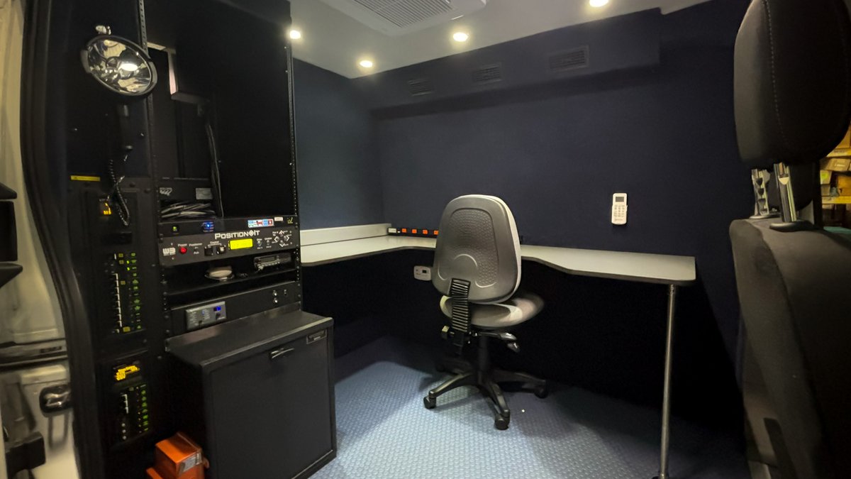 AMTtrucks's tweet photo. Local news is stronger than ever at Berkshire Hathaway’s @WPLGLocal10 in Miami/Hollywood, Florida — the station just took delivery of yet another AMT ENG van!

Features
✅@WillBurtCompany 42' mast
✅@Sigalarm voltage detection
✅@WaveCentralRF 2GHz microwave

Learn more ⬇️ https://t.co/WRIdgZCNLc