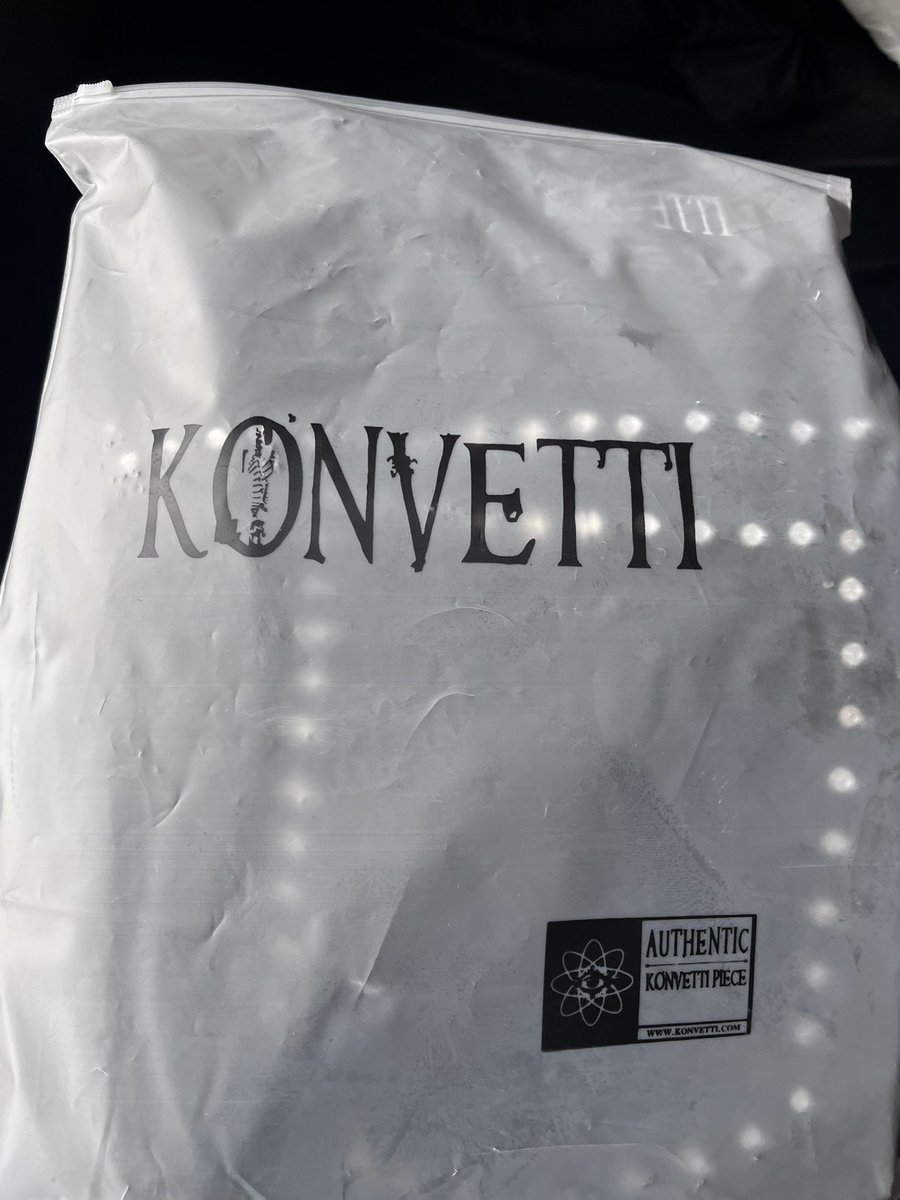 valerian tweet media