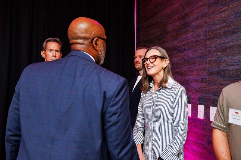 MayorKenWelch's tweet image. spARK Labs (formerly the ARK Innovation Center) is the perfect embodiment of @StPeteFL being a place where people can discover, connect and grow. I joined the community in hearing from @ARKInvest founder @CathieDWood about the future of innovation and in St. Pete. #WeAreStPete