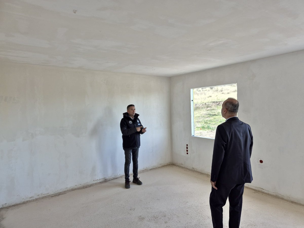 📍 Gönen OTB

Yönetim Kurulu Başkan Vekili, İl Tarım ve Orman Müdürü Dr. Hüseyin Düzgün, Bölge Müdürü Mehmet Çelik ile birlikte yapımı devam eden Gönen Sera Organize Tarım Bölgesi Hizmet Binası ile peyzaj çalışmalarını yerinde inceledi.

Modern bir merkez olarak planlanan hizmet