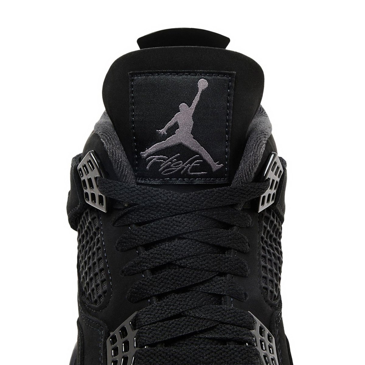 Ovrnundr's tweet photo. Nike Air Jordan 4 “Black Cat” 🐈‍⬛ 

• $225 
• Family sizing 
• November 28th

- STOCK = 129,000 pairs https://t.co/WImaRQit8r