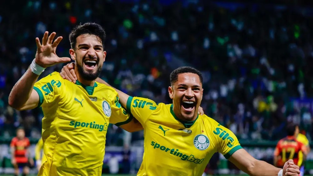 Que Vitor Roque esteja em dia inspirado;
Que Flaco López jogue o que sabe;
Que Andreas seja o maestro;
Que Gómez seja nosso líder;
Que Piquerez não erre um cruzamento;
Que Carlos Miguel esteja seguro.

Eu confio. Avanti Palestra 💚🐷