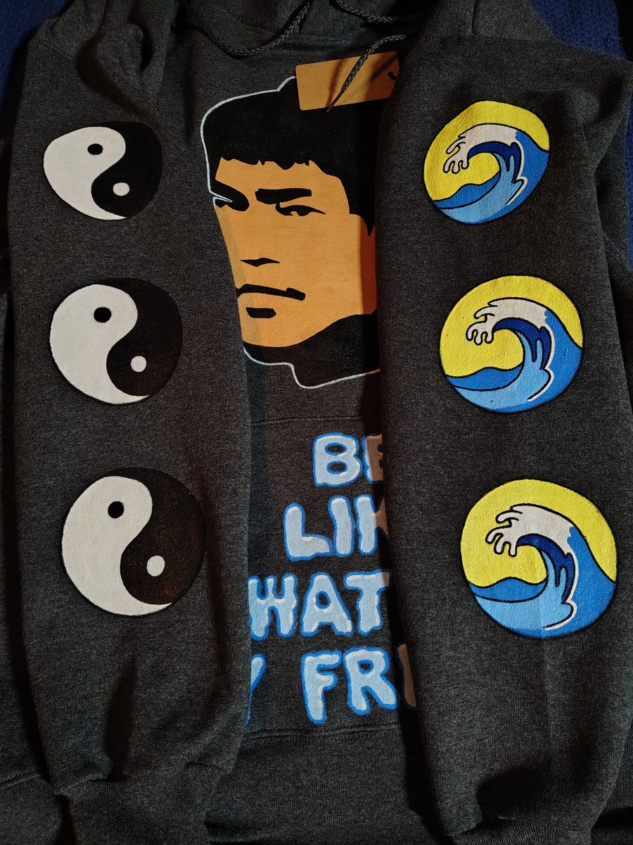 BamaIntrovert's tweet image. Custom Bruce Lee Hoodie
#artvsartist #ArtistOnTwitter #artwork #art #handmade