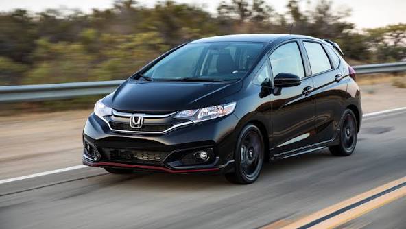 RevsGh's tweet image. Four(4) Honda cars that are perfect for first-time buyers in Ghana.

1. Honda Civic 
The Civic is one of the best beginner-friendly cars because it’s very fuel efficient(1.5L - 1.8L), maintenance is cheap, and the driving feel is smooth.

Kindly like and retweet‼️