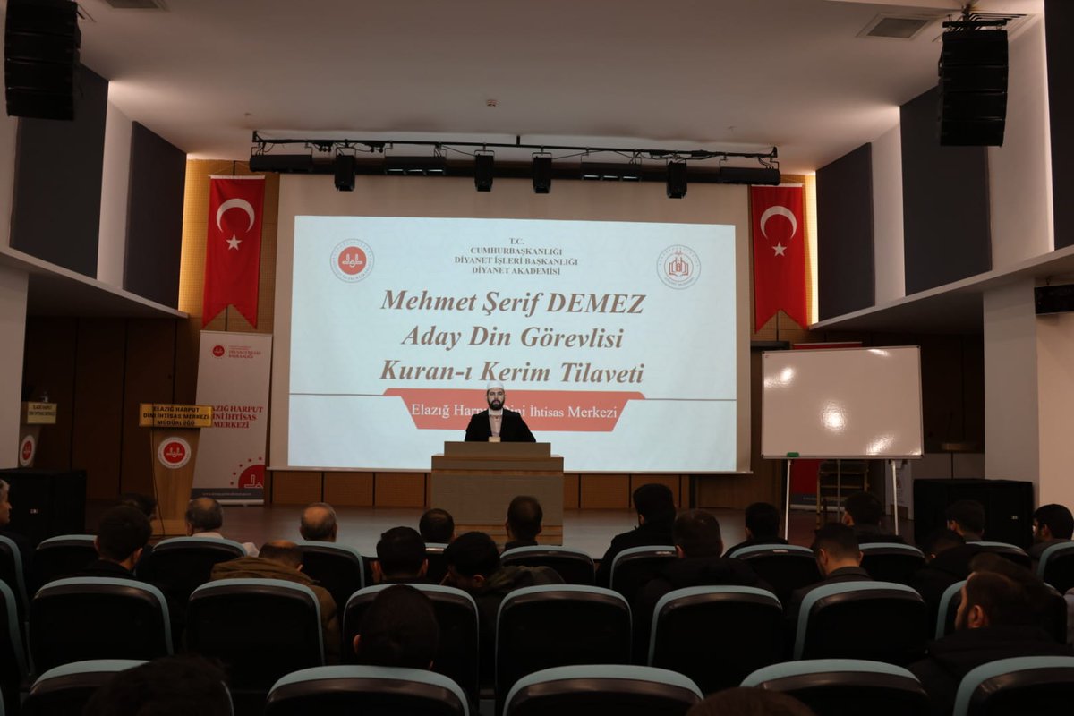 Dini İhtisas Merkezimizde bugün Prof.Dr.Orhan Çeker tarafından
"Ef'âl-i Mükellefîn ve Pratik Yansımaları" başlıklı bir konferans düzenlendi.Yoğun bir katılım ve ilgiyle takip edilen konferansından ötürü hocamıza teşekkür ediyoruz.