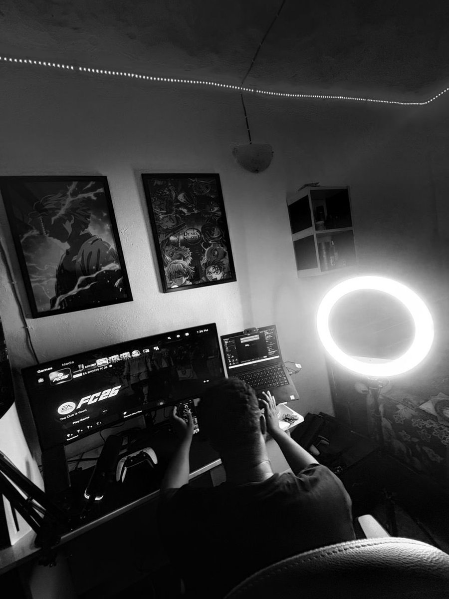 What’s your gaming setup like?  Let’s see under this post #gamer #gamindsetup #cod