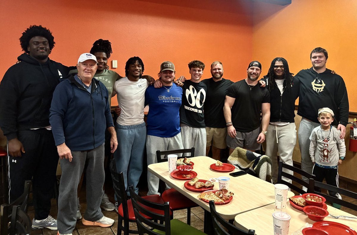 SutherlandTy's tweet image. Thankful. 
Forever my guys.
Locations change, RELATIONSHIPS don’t. 
Keep getting up and GOING TO WORK. 
Keep being PRESENT.ON TIME. ACCOUNTABLE. 
Keep stepping and NOT FLINCHING.
Keep working to be great MEN. Future HUSBANDS and FATHERS. 
Always got your back 💪🏽💪🏽💪🏽