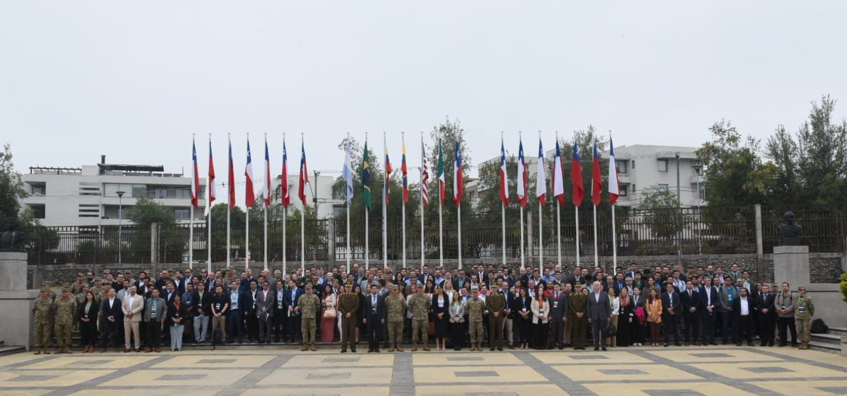 Ejercito_Chile's tweet image. En la @AcademiaGuerra se está realizando el segundo Ejercicio Nacional Estratégico y Táctico de Infraestructura Crítica “Escudo Minerva” organizado por #CiberLab, laboratorio de ciberdefensa y ciberseguridad, creado por el #EjércitoDeChile y la @ucatolica para fortalecer la…